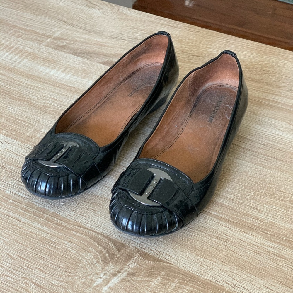 Woman’s Dressy Flats